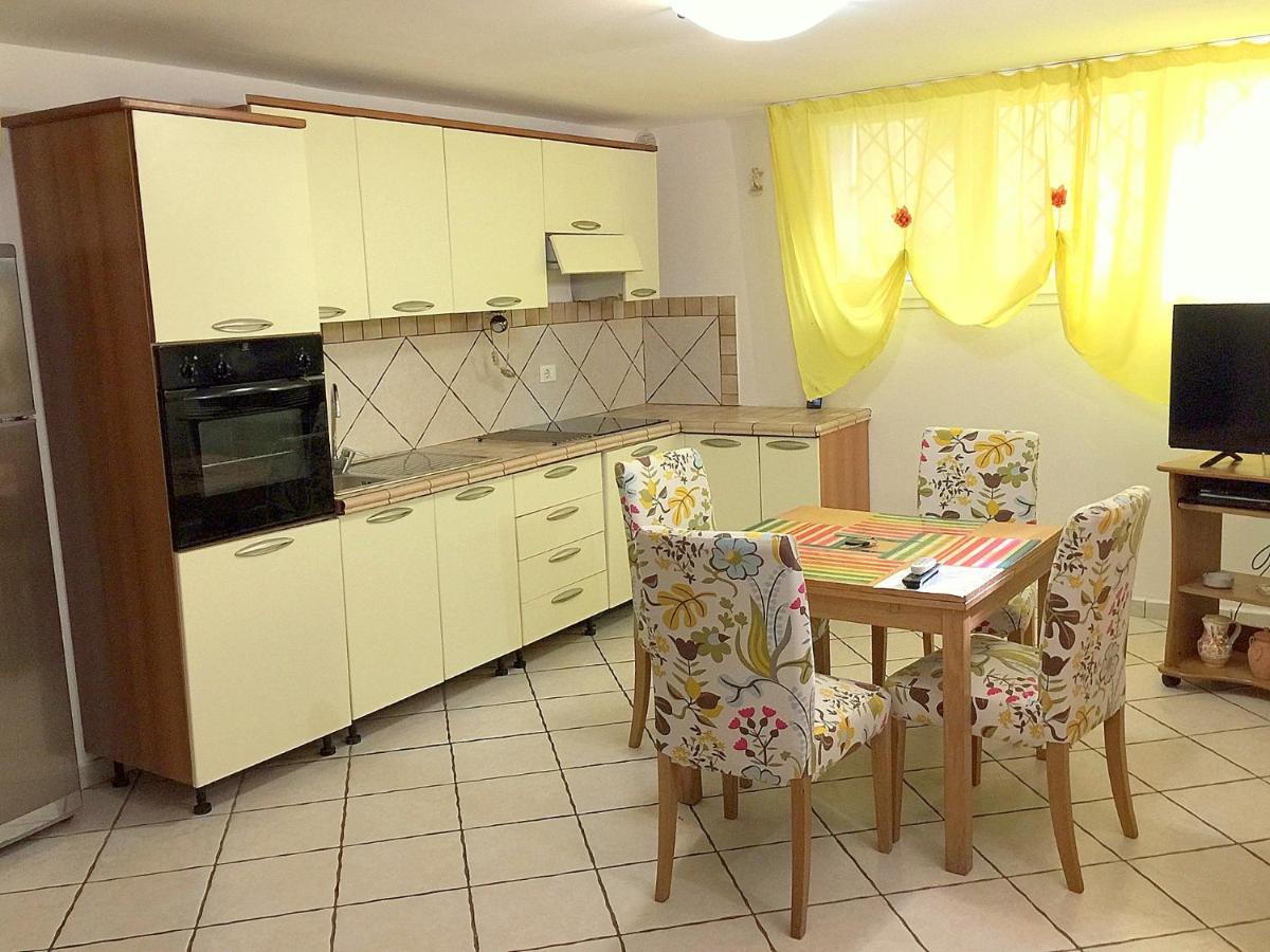 Viola Apartment Piombino Buitenkant foto